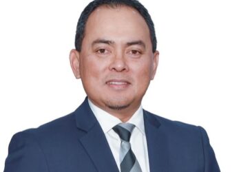 FADZLI ADAM