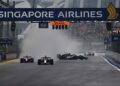 GEORGE Russell (tengah kanan) terbabas ketika Lewis Hamilton (kiri) dan Max Verstappen (dua dari kiri) meneruskan perlumbaan pecut menjelang Grand Prix Formula Satu Singapura di Litar Jalan Raya Marina Bay, Singapura, semalam hari ini. - AFP