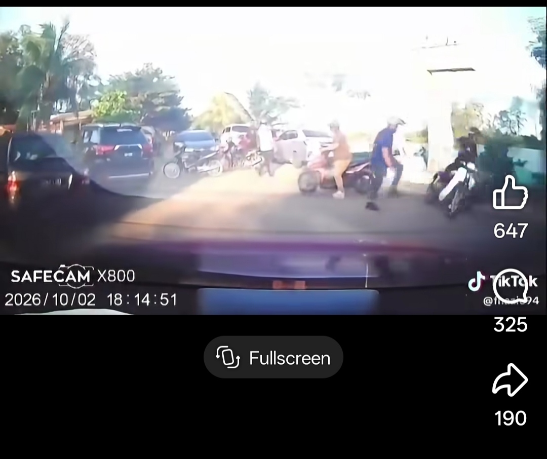 Polis kesan lelaki tendang penunggang motosikal di Pantai Sri Tujuh Polis kesan lelaki tendang penunggang motosikal di Pantai Sri Tujuh