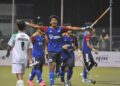 Naaveennash Panicker meraikan gol menentang Pakistan di Stadium Hoki Johor Taman Daya, Johor Bahru, semalam. - UTUSAN/RAJA JAAFAR ALI