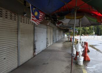 KEADAAN bandar Brinchang, Cameron Highlands, Pahang yang lengang. - UTUSAN/ZULFACHRI ZULKIFLI