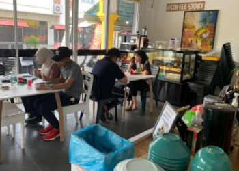 PELAJAR UMK kini dapat menikmati Food Basket Siswa Keluarga Malaysia pada harga RM3.50 bagi membantu menangani kos sara hidup siswa berikutan peningkatan harga barangan.