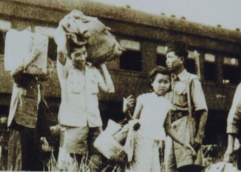 BRITISH menggalakkan kedatangan orang-orang Cina dari China ke Malaya secara giat yang kebanyakannya menceburi sektor perlombongan bijih timah, perladangan dan perdagangan. – ARKIB UTUSAN