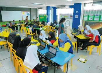 AMAT merugikan jika pelajar melakukan salin
dan tampal kerana mencari jalan pintas bagi
menyiapkan tugasan diberikan pendidik.