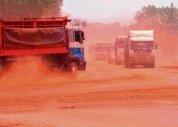 KERAJAAN mengenakan tempoh moratorium bagi aktiviti pengeluaran bauksit sejak 2016 berikutan pelbagai isu terutama aspek pencemaran dan keselamatan penduduk.
