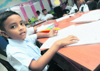 KRISIS sekolah Tamil bermula bila Laporan Barnes cuba diwartakan untuk dilaksanakan di Malaya oleh pihak kolonial.