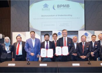 MAJLIS menandatangani kerjsama antara Institut Rehda dan Bank Pembangunan Malaysia Berhad.