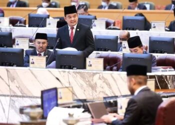 ZAHARI menjawab soalan pada Persidangan Dewan Undangan Negeri (DUN) Johor di Kota Iskandar.