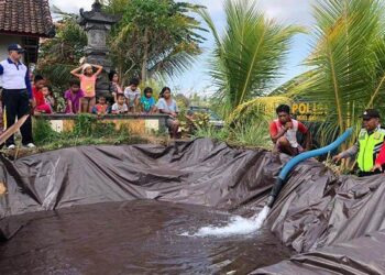 BMKG menyeru penduduk menadah air hujan sebagai persediaan berdepan musim kemarau.-AGENSI 