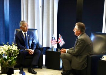 YANG di-Pertuan Agong telah berkenan menerima menghadap Ketua Staf Pertahanan United Kingdom, General Sir Nicholas Patrick Carter, di London, United Kingdom pada 29 September 2021 lalu.