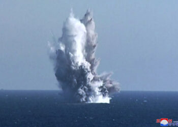 GAMBAR diedarkan KCNA menunjukkan ujian dron nuklear dalam air di Laut Timur.-AFP