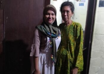 RIATUS Solikhah bertemu dengan ibu kandungnya, Yeti selepas 23 tahun. - KOMPAS