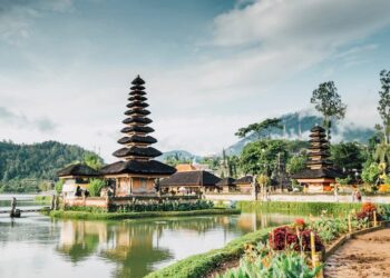 BALI berjaya mengatasi beberapa destinasi terkenal lain seperti Paris dan London.-AGENSI