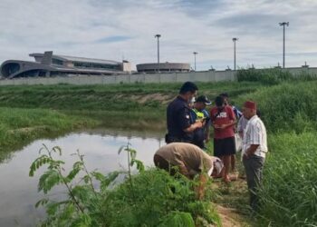 LOKASI tiga kanak-kanak ditemukan lemas di parit Kampung Bunga Raya, Kota Kinabalu pada Isnin.