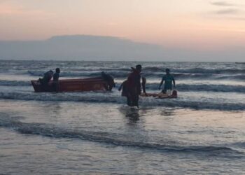 LOKASI mangsa ditemukan terdampar di pantai berhampiran Jambatan Benoni, Papar hari ini.