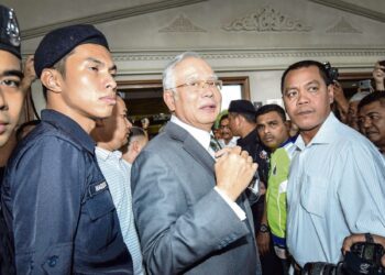 KES melibatkan rasuah dan salah guna kuasa
pemimpin terdahulu merupakan antara sebab
Gerakan Tanah Air (GTA) ditubuhkan.