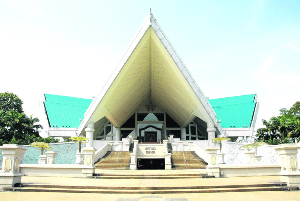 Tiada pementasan Puteri Gunung Ledang di Istana Budaya