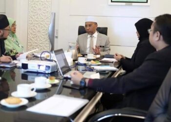 IDRIS menerima kunjungan CMCF berbincang mengenai pematuhan kod kandungan baharu etika dalam kandungan agama disiarkan di TV dan radio di Putrajaya.