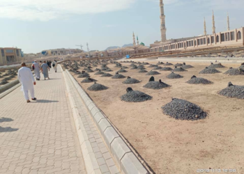 JEMAAH haji Indonesia yang meninggal dunia di Tanah Suci Khamis lalu dikebumikan di Tanah Perkuburan al-Baqi di Madinah.-AGENSI