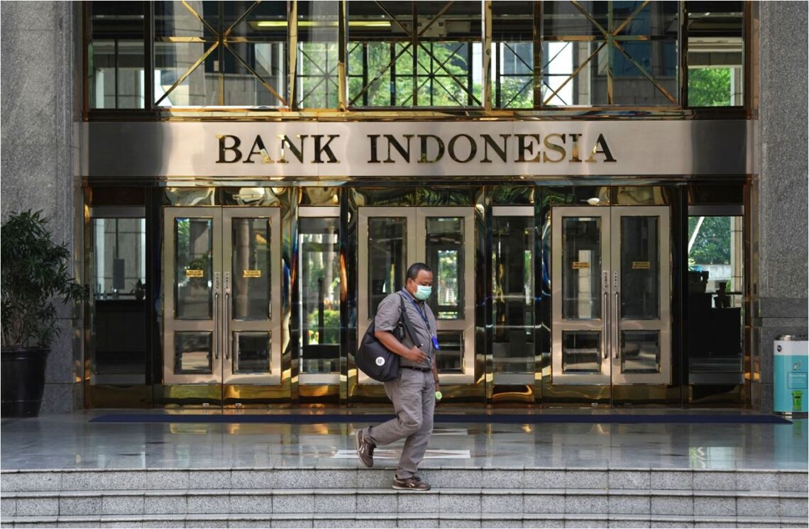 Bank Pusat Indonesia terus campur tangan