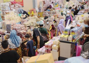 KENAIKAN OPR dikhuatiri akan menjejaskan operasi PKS yang dilaporkan masih dalam proses pemulihan selepas pandemik. - GAMBAR HIASAN