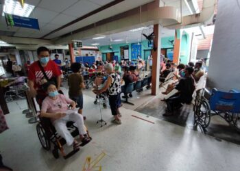 OPERASI di hospital dan klinik kerajaan di Pulau Pinang beroperasi seperti biasa di sebalik gerakan mogok selama tiga hari oleh doktor kontrak bermula hari ini. - Pic: IQBAL HAMDAN