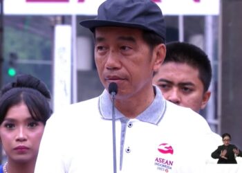 JOKOWI menyampaikan ucapan di majlis pelancaran Kick Off ASEAN Indonesia 2023 di Hotel Indonesia Roundabout di Jakarta. - AGENSI 