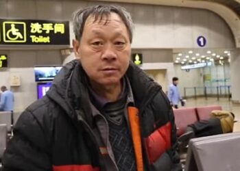 WEI Jianguo meninggalkan rumah selepas diminta berhenti minum arak dan merokok. - PEAR VIDEO 