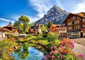 SWITZERLAND disenaraikan sebagai negara paling kurang bermasalah di dunia. - AGENSI