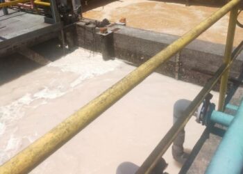 DUA buah kilang memproses ikan di Butterworth, Pulau Pinang didenda sebanyak RM10,000 selepas didapati gagal menguruskan buangan terjadual susulan pemeriksaan oleh JAS Pulau Pinang semalam.