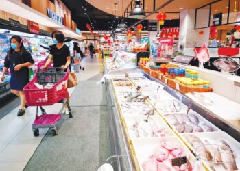 KENAIKAN harga makanan mendorong peningkatan kadar inflasi negara pada Julai 2022 ke paras tertinggi dalam tempoh lebih setahun. – GAMBAR HIASAN