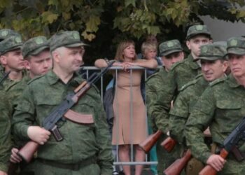 RUSSIA kerah lebih 300,000 pasukan tentera simpanan bagi melindungi bandar Kherson dari ditawan semula tentera Ukraine.-AFP
