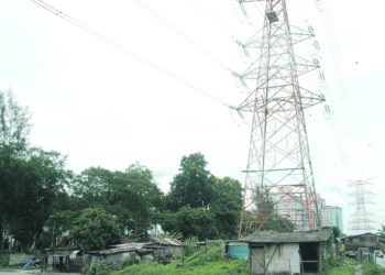 PENCAWANG
elektrik
merupakan
kawasan larangan
kerana risiko
renjatan elektrik.