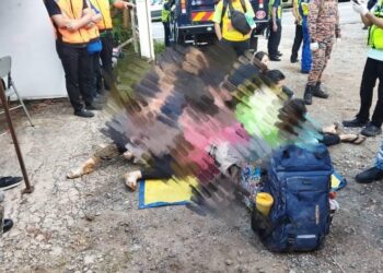 ANTARA mangsa yang berjaya diselamatkan dalam kejadian tanah runtuh.