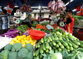 PENDUDUK yang ketiadaan wang untuk membeli bahan makanan boleh beralih kepada kaedah barter atau tukar-menukar barangan. – GAMBAR HIASAN