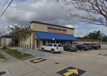 TIGA maut termasuk suspek dalam insiden tembakan di sebuah premis menjual senjata api di New Orleans, Amerika Syarikat. - AGENSI