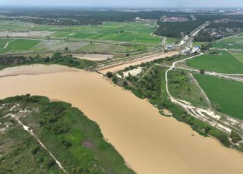 SUNGAI Muda yang merupakan sumber air mentah utama bagi penduduk Pulau Pinang.