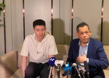 CDM negara ke temasya Paris 2024, Datuk Hamidin Mohd. Amin mengadakan pertemuan dengan Lee Zii Jia.