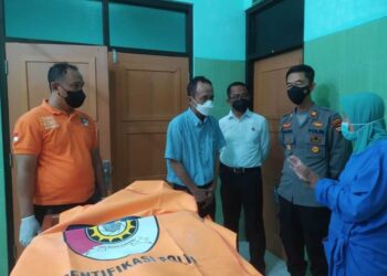 PASANGAN suami isteri itu ditemukan tidak bernyawa di bilik hotel di Karanganyar, Jawa Tengah. - AGENSI