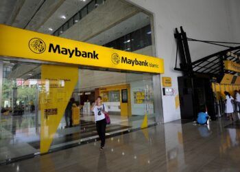 SEPATUTNYA pihak bank mengambil tanggungjawab terhadap kes-kes scam, bukannya menekan
pelanggan yang menjadi mangsa. - GAMBAR HIASAN