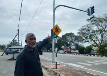 NOR HASNI SAAD menggesa CCTV dipasang pada lampu isyarat berhadapan Masjid Daerah Seberang Perai Utara, Butterworth, Pulau Pinang bagi mengesan pesalah jalan raya yang tidak patuh kepada undang-undang.