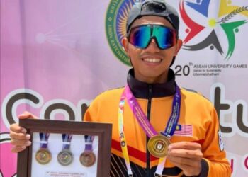 MOHAMMAD Amirul Norhadi  meraih emas  dalam acara lightweight Scull individu lelaki di temasya Sukan Universiti ASEAN (AUG) 2022.