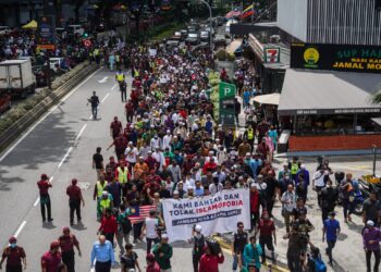 UMAT Islam di negara ini diminta menunjukkan teladan yang baik dalam meluahkan rasa tidak puas
hati terhadap tindakan Rasmus Paludan yang membakar al-Quran di Stockholm.