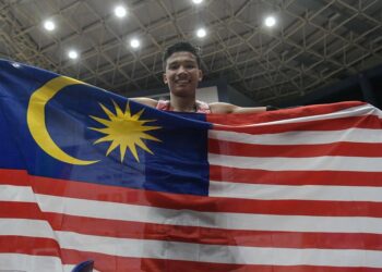 ATLET remaja berusia 18 tahun, Ahmad Nor Iman Aliff beraksi cemerlang dalam saingan muay thai untuk menghadiahkan emas terakhir Malaysia di Vietnam.