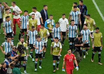 SKUAD Argentina mara ke separuh akhir Piala Dunia 2022 selepas menewaskan Belanda 4-3 dalam penentuan sepakan penalti di Stadium Lusail hari ini.