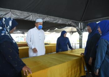 SHAHIDAN Kassim ketika ditemui Pusat Khidmat Kubang Gajah, Arau, Perlis hari ini.-UTUSAN/IZLIZAN OTHMAN