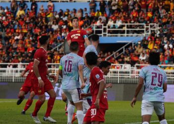 SELANGOR FC dan Sri Pahang FC terikat 1-1 dalam aksi Liga Super di Stadium MBPJ di Petaling Jaya hari ini.
