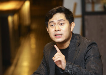 PENYANYI Indonesia pada sidang media Cakra Khan A Decade Live In Kuala Lumpur 2023 di Hotel Jw Marriott Kuala Lumpur. -FOTO/AFIQ RAZALI