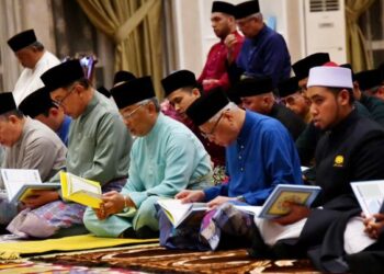 Yang di-Pertuan Agong, Al-Sultan Abdullah Ri'ayatuddin Al-Mustafa Billah Shah menyambut ulang tahun keempat sebagai Sultan dan Raja Pemerintah bagi negeri Pahang Darul Makmur serta jajahan takluknya.