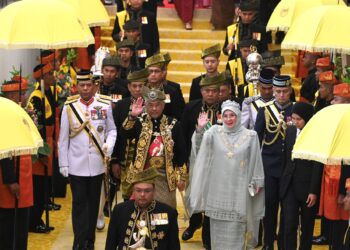 DALAM titah sempena Istiadat Pembukaan Penggal Kedua, Parlimen Ke-15, kelmarin, Yang di-Pertuan Agong menzahirkan harapan agar Anwar Ibrahim adalah Perdana Menteri terakhir buat Seri Paduka sebelum berangkat pulang ke Pahang pada 30 Januari 2024. – JABATAN PENERANGAN MALAYSIA